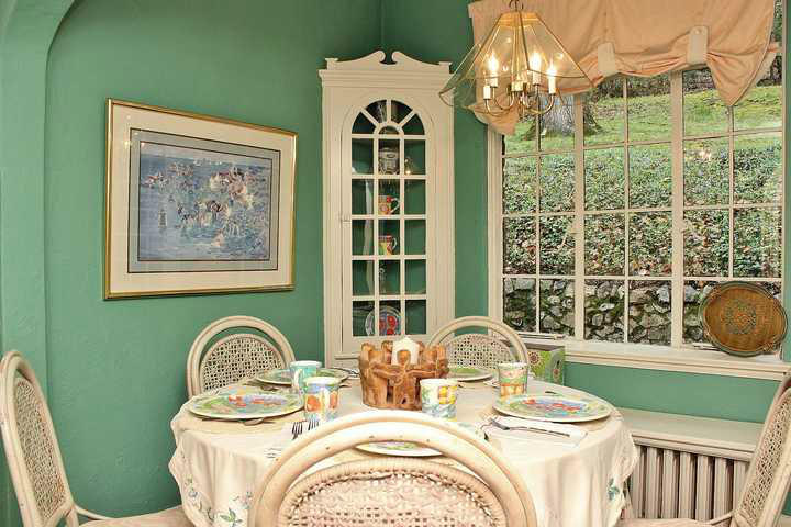 2428 Robin Hood Road Southeast Roanoke, VA 24014 - Photo 29 of 54 img_9031