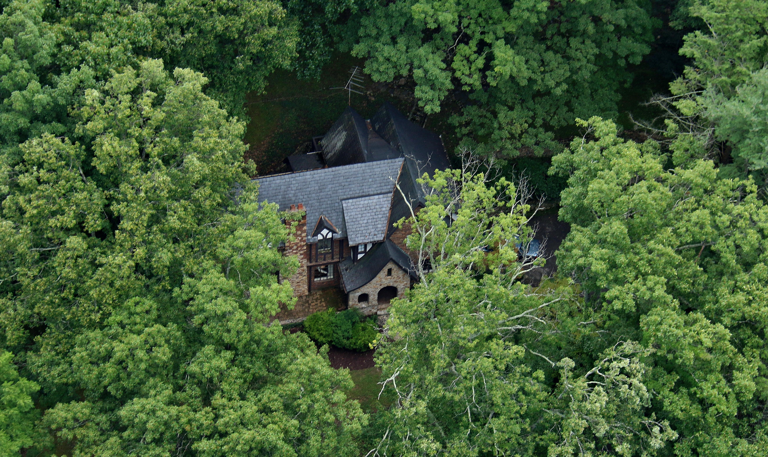 2428 Robin Hood Road Southeast Roanoke, VA 24014 - Photo 49 of 54 IMG_4786