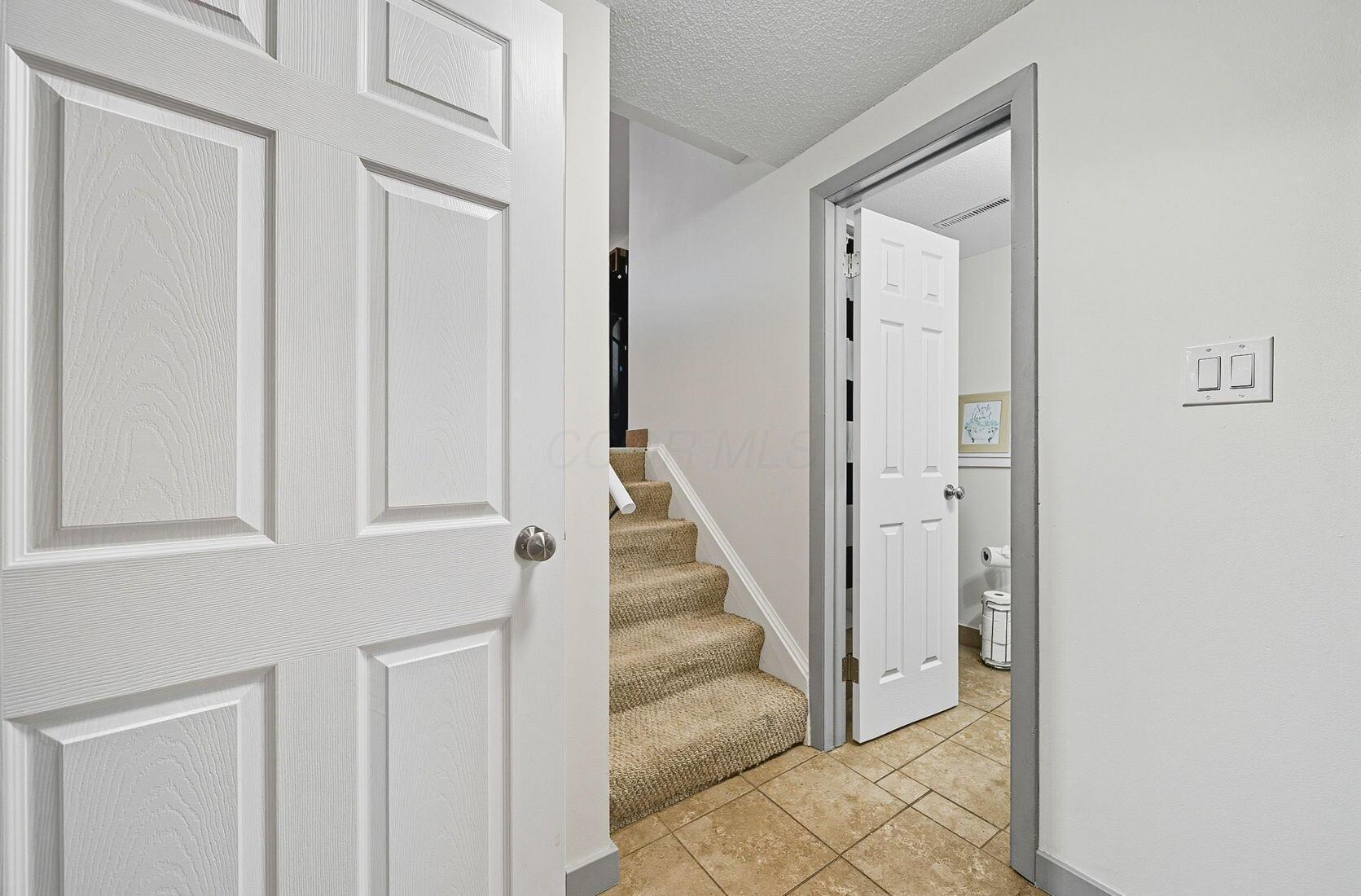 2627 Hubbell Road Columbus, OH 43232 - Photo 22 of 35 view up