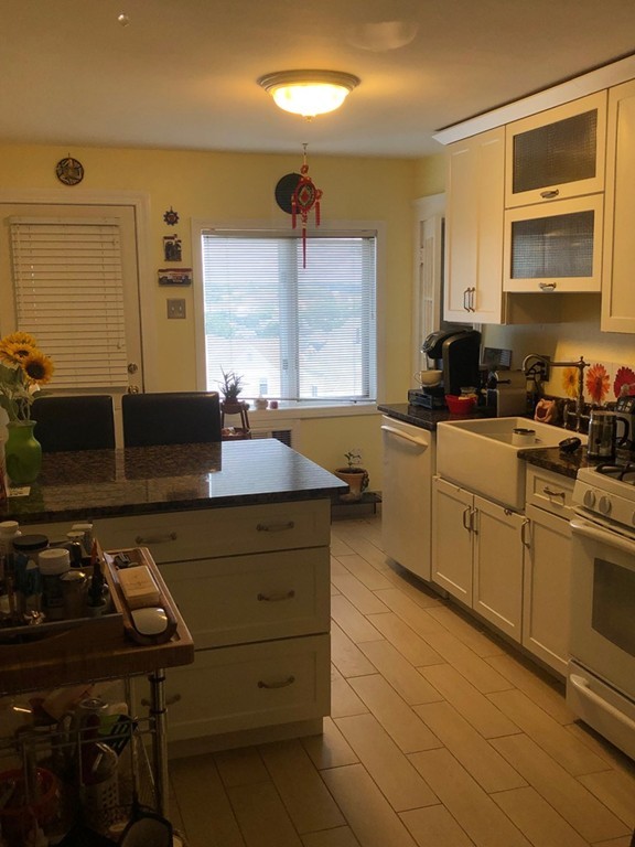 12 Kilsyth Road Medford, MA 02155 - Photo 14 of 36