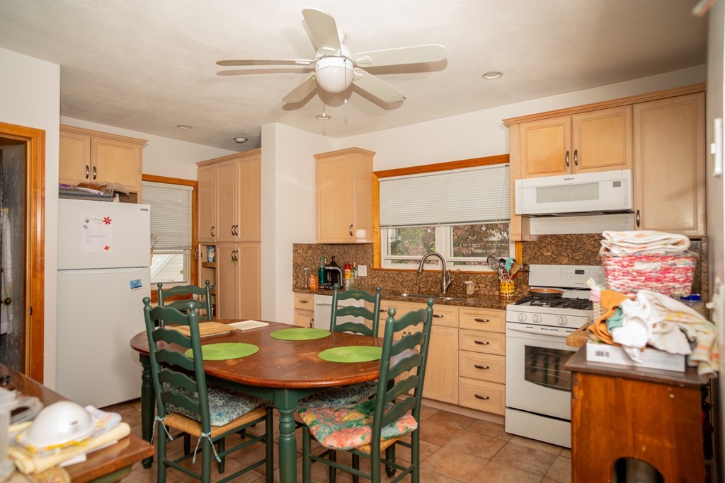 12 Kilsyth Road Medford, MA 02155 - Photo 25 of 36