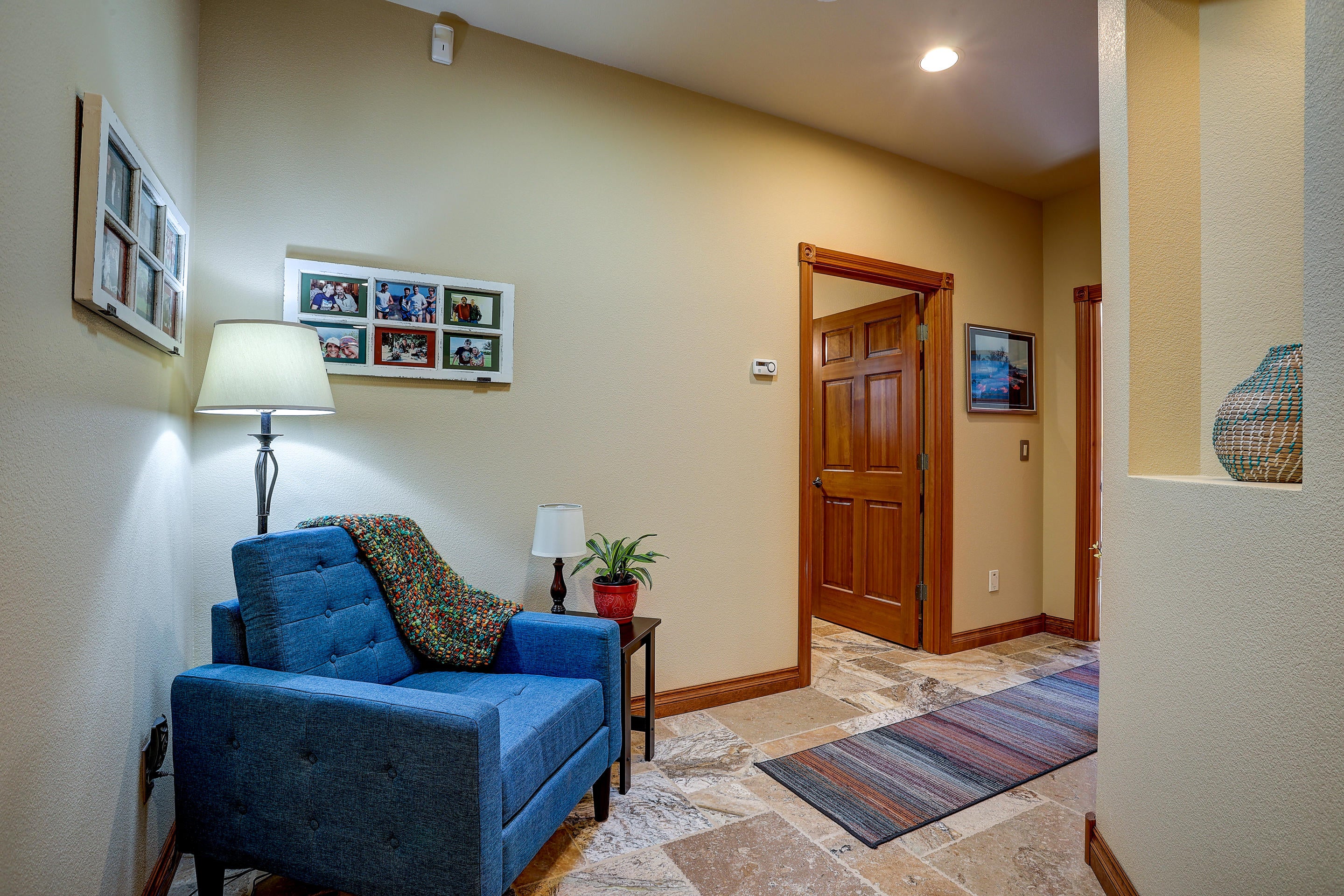 61267 Benham Road Bend, OR 97702 - Photo 24 of 49 Hallway