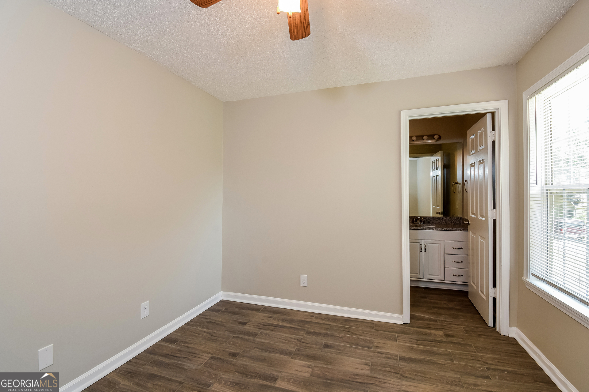 10 Summit Street Cartersville, GA 30120 - Photo 8 of 16