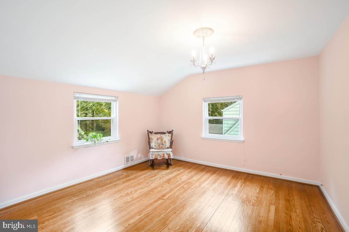 6013 Hawthorne Street Cheverly, MD 20785 - Photo 20 of 30 an empty room with a window