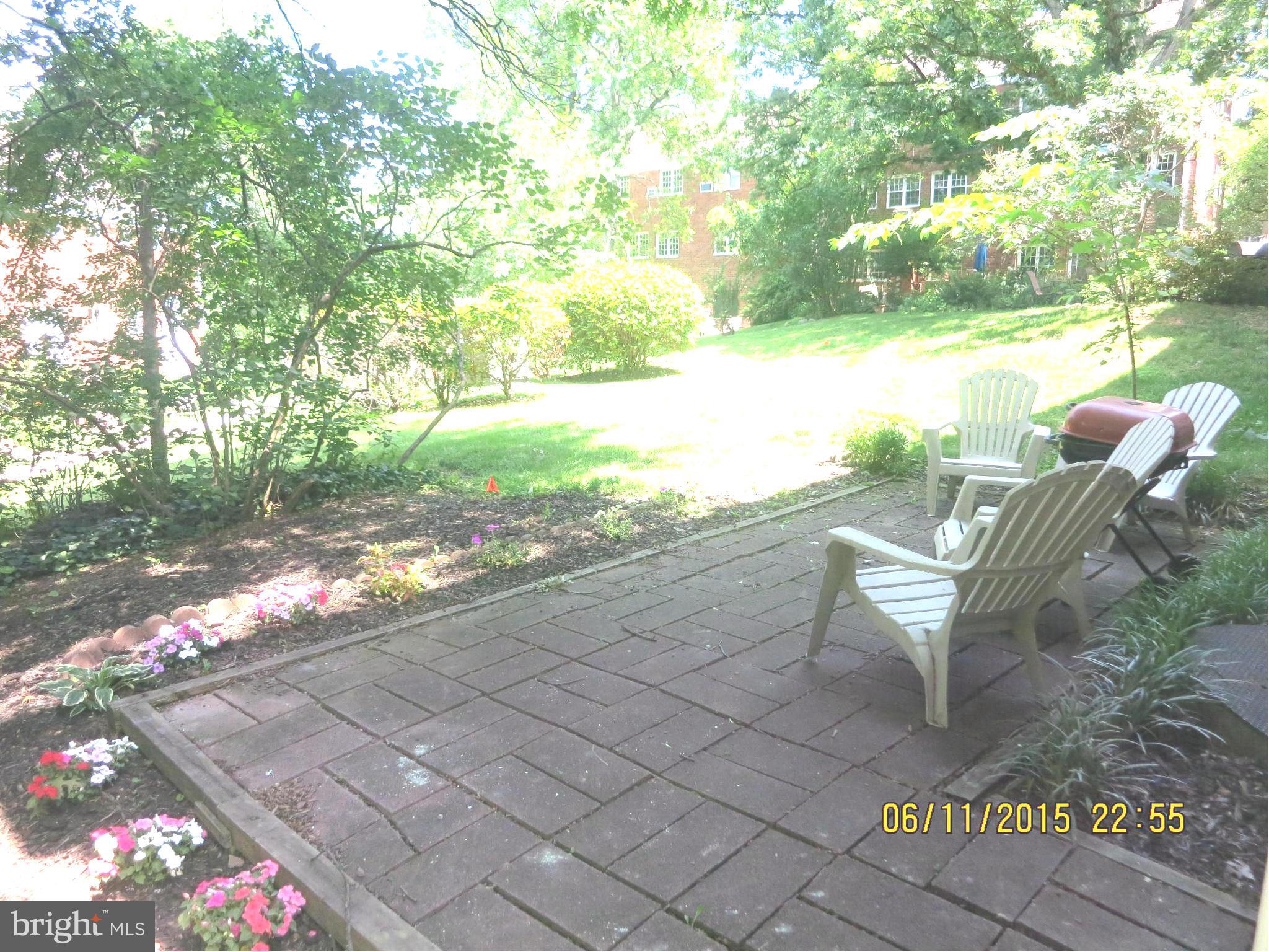 3212 Gunston Road Alexandria, VA 22302 - Photo 2 of 21 Exterior (Rear)