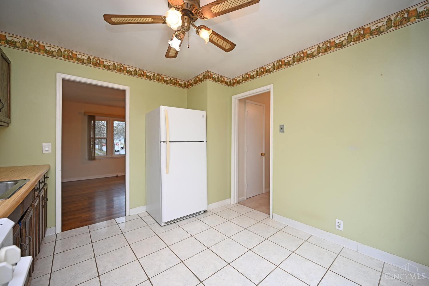 6720 Ridgefield Drive Cincinnati, OH 45224 - Photo 10 of 33 Gallery Image 10