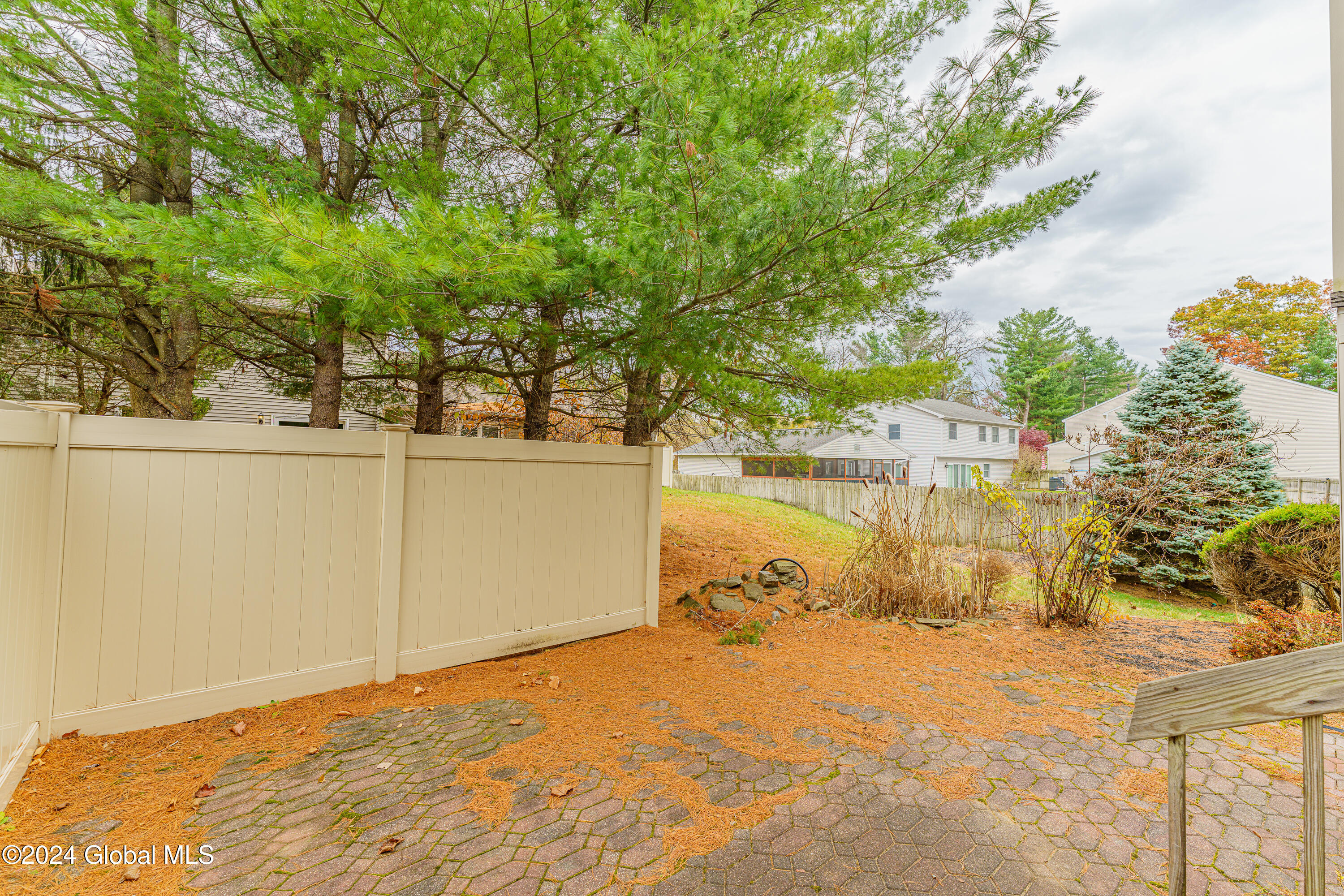 2033 Rosedale Way Guilderland, NY 12303 - Photo 46 of 50 Yard 5