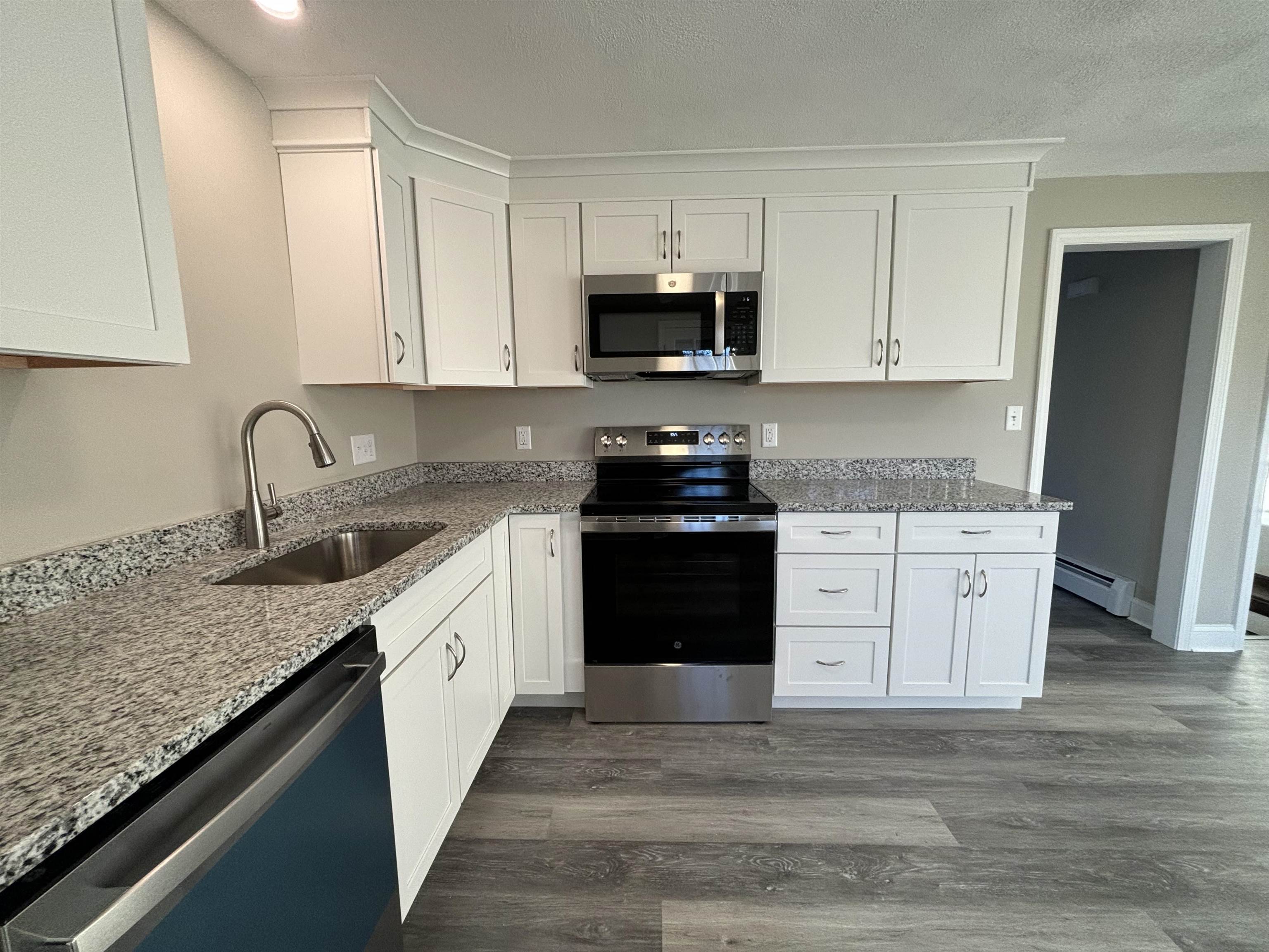 105 High Street Hampton, NH 03842 - Photo 4 of 35