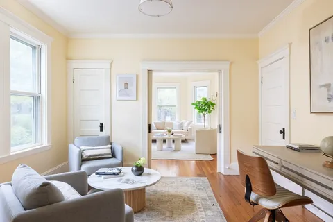 $1,165,000 | 255 Walnut Street, Unit B, Brookline, MA 02445