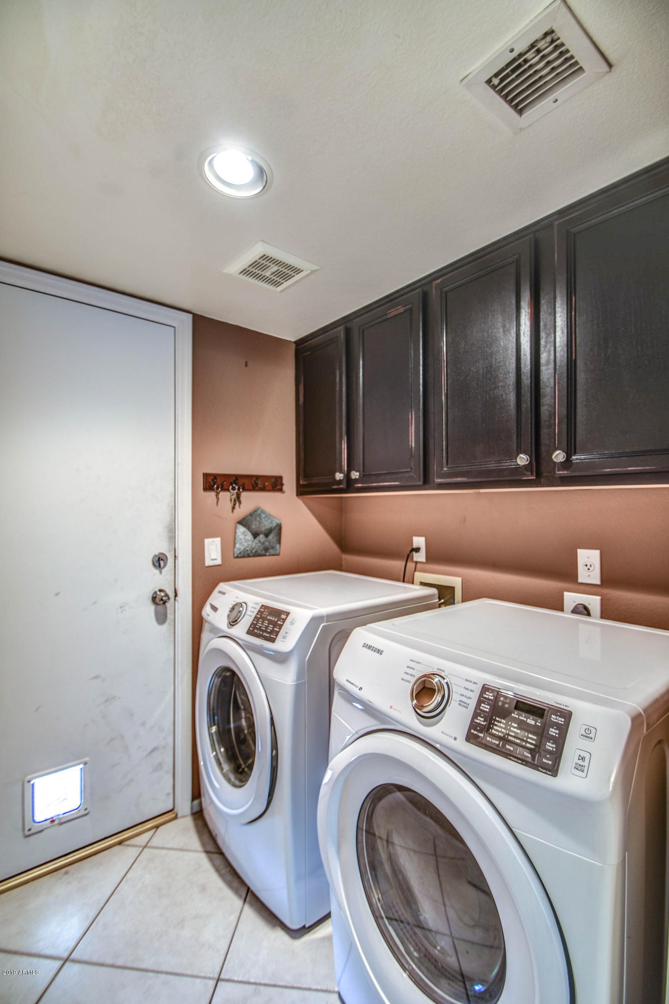 1790 East Redfield Road Gilbert, AZ 85234 - Photo 26 of 46 Laundry Room