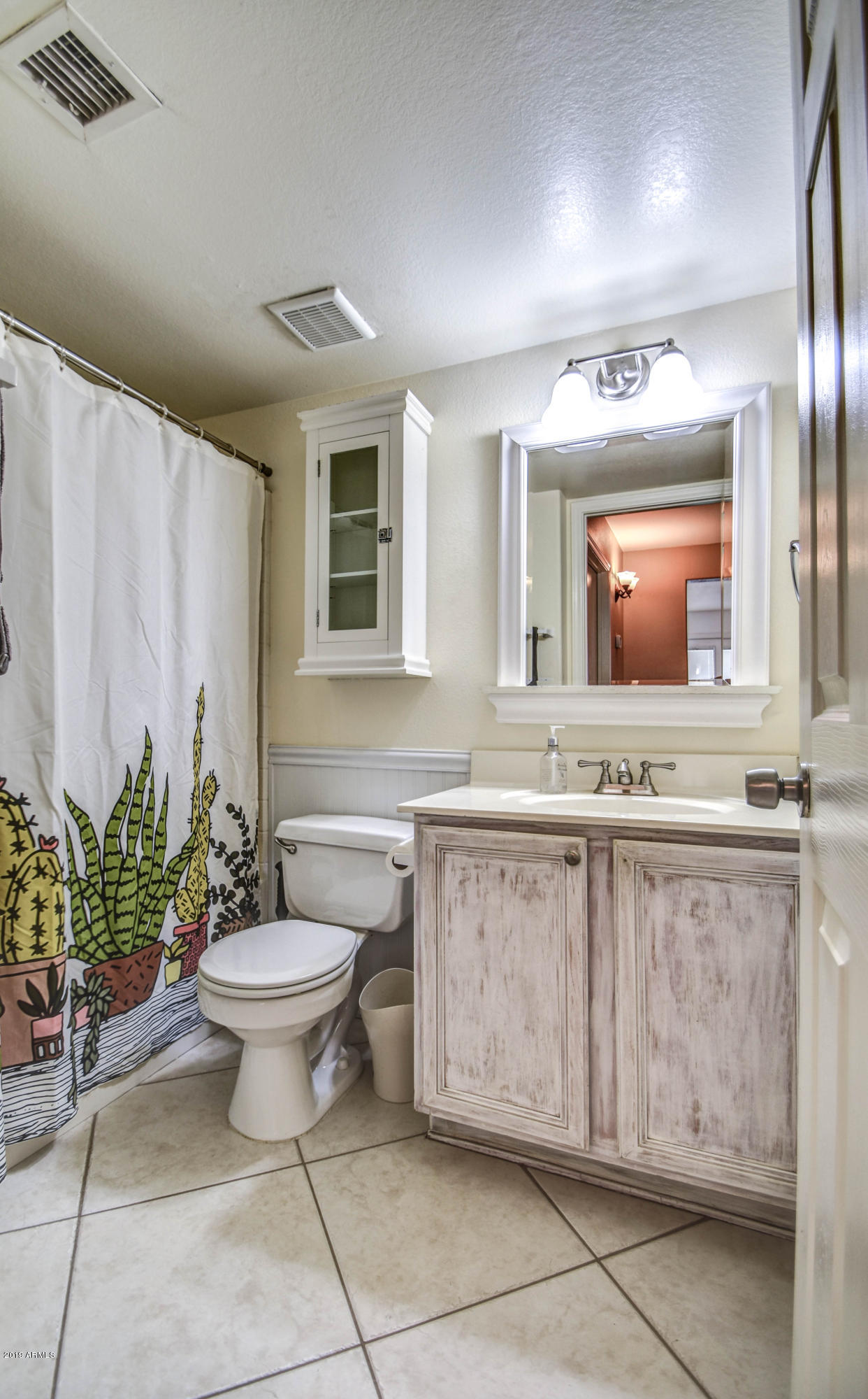 1790 East Redfield Road Gilbert, AZ 85234 - Photo 29 of 46 Bathroom 3