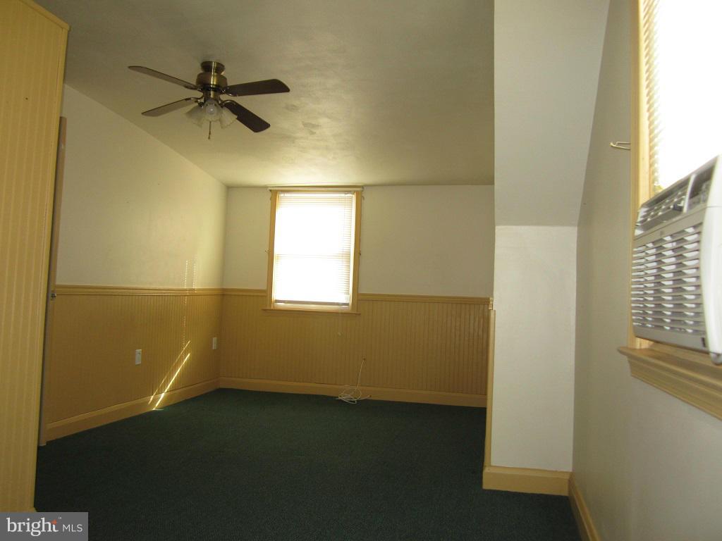 1805 Hanford Road Baltimore, MD 21237 - Photo 13 of 26 Second Bedroom