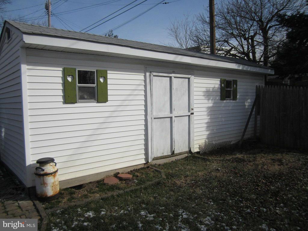 1805 Hanford Road Baltimore, MD 21237 - Photo 26 of 26 Shed