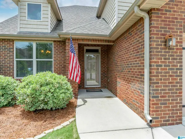 $399,900 | 291 Creekside Lane, Pelham, AL 35124