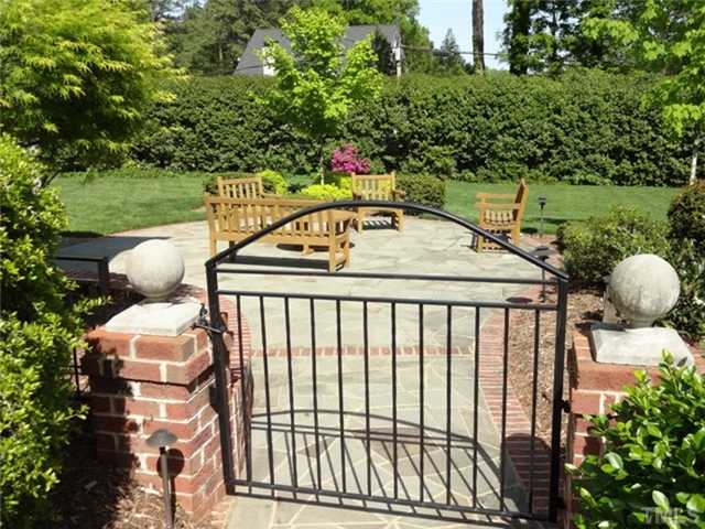 1316 Canterbury Road Raleigh, NC 27608 - Photo 12 of 14