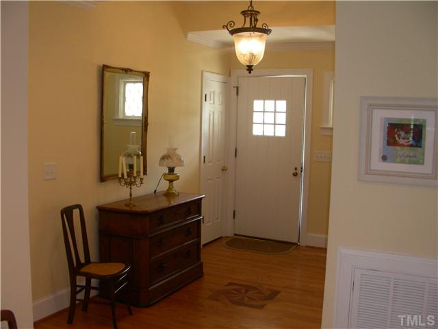 1316 Canterbury Road Raleigh, NC 27608 - Photo 3 of 14