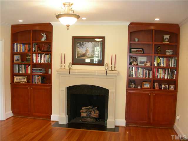 1316 Canterbury Road Raleigh, NC 27608 - Photo 5 of 14