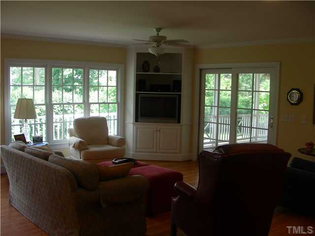 1316 Canterbury Road Raleigh, NC 27608 - Photo 10 of 14
