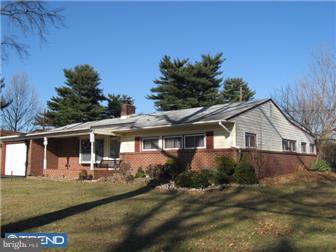 34 Gridiron Road Levittown, PA 19057 - Photo 3 of 12 Exterior Side