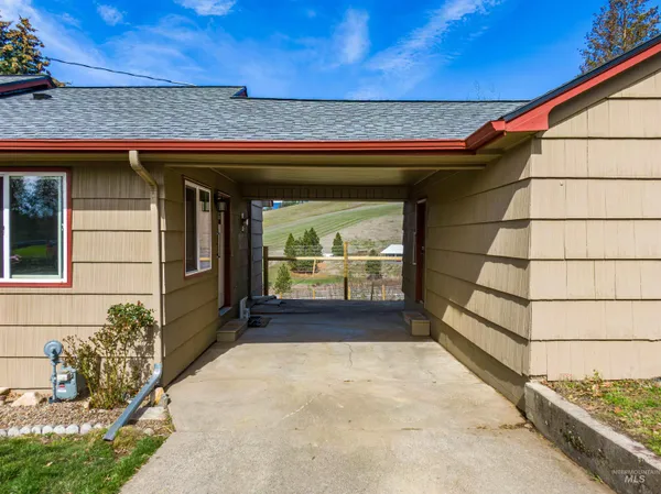 $449,000 | 107 East A Street, Troy, ID 83871