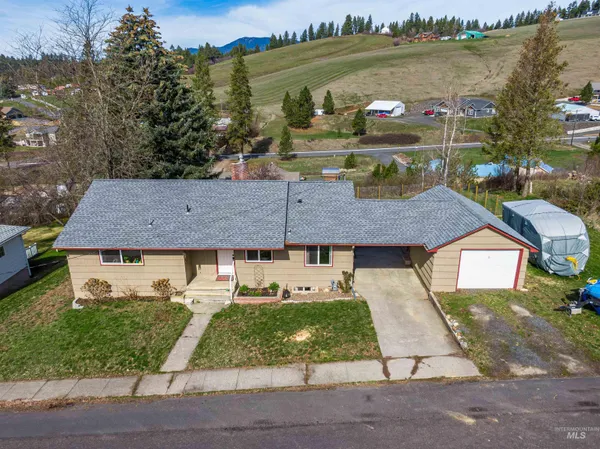 $449,000 | 107 East A Street, Troy, ID 83871