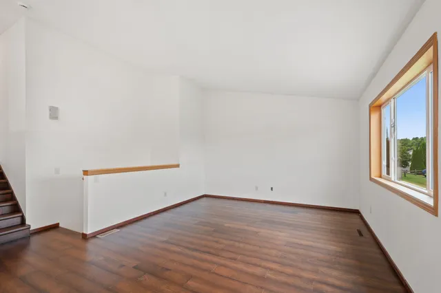 $256,500 | 960 South Rush Landing Court, Rush City, MN 55069