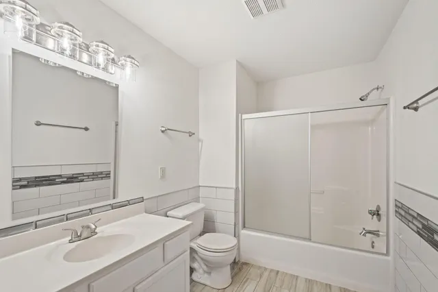 $256,500 | 960 South Rush Landing Court, Rush City, MN 55069