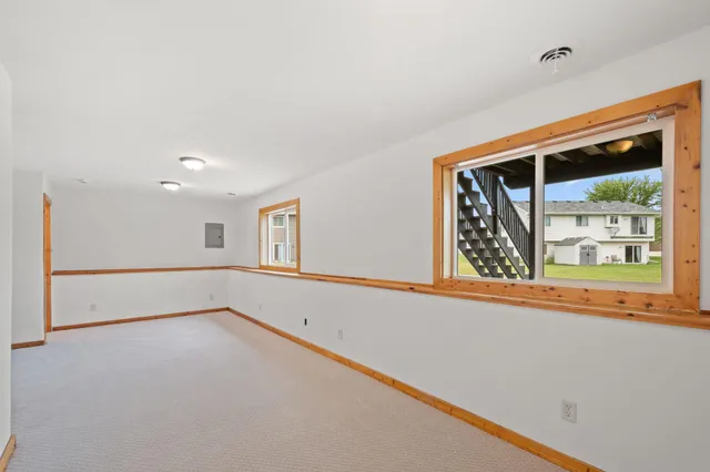 $256,500 | 960 South Rush Landing Court, Rush City, MN 55069