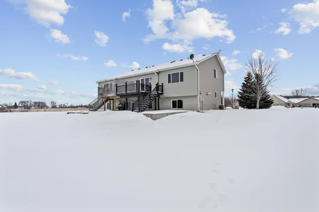 $256,500 | 960 South Rush Landing Court, Rush City, MN 55069