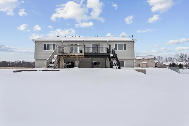 $256,500 | 960 South Rush Landing Court, Rush City, MN 55069