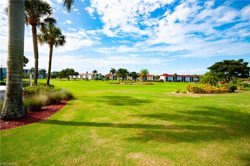 13 High Point Circle North, Unit 209 Naples, FL 34103 - Photo 24 of 33