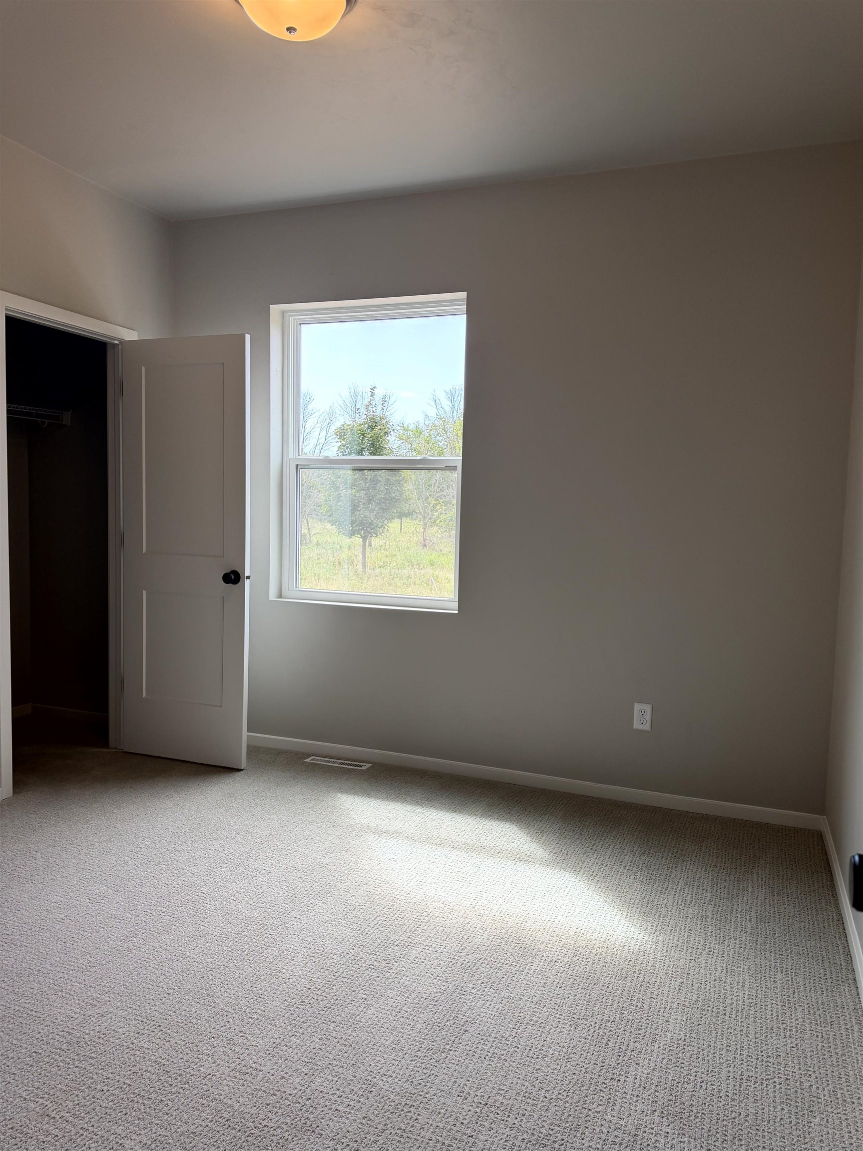 2209 East Golden Gate Drive Appleton, WI 54913 - Photo 10 of 15 Gallery Image 10
