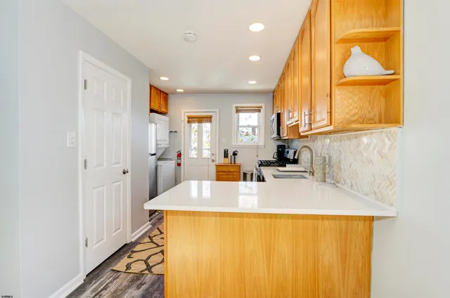 $13,000 | 117 North Melbourne Avenue, Unit B, Ventnor City, NJ 08406