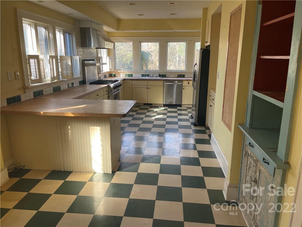 425 Sullivan Road Statesville, NC 28677 - Photo 2 of 22 Gallery Image 2