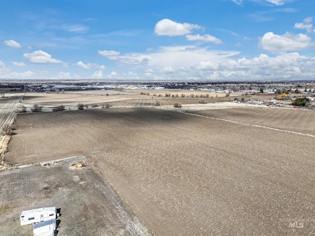 $2,400,000 | 492 Orchard Drive West, Twin Falls, ID 83301