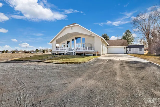 $2,400,000 | 492 Orchard Drive West, Twin Falls, ID 83301