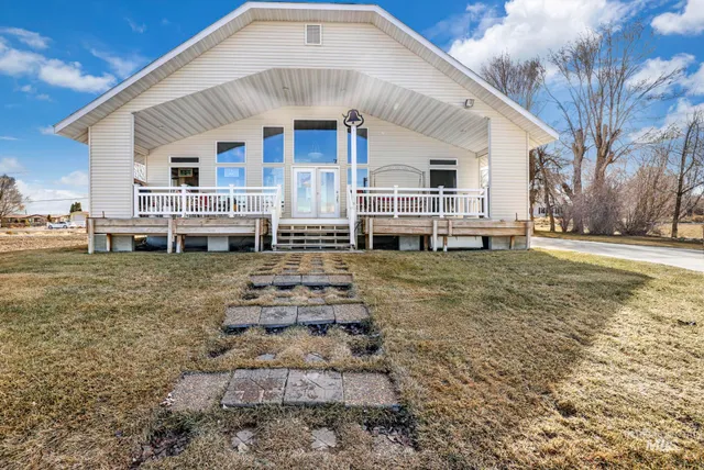 $2,400,000 | 492 Orchard Drive West, Twin Falls, ID 83301