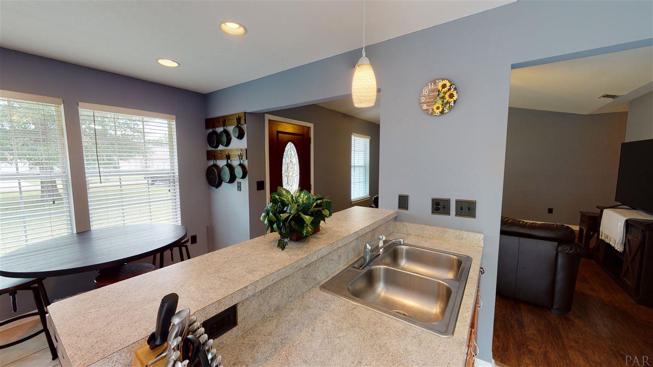 5439 Cox Road Milton, FL 32583 - Photo 7 of 23 Gallery Image 7