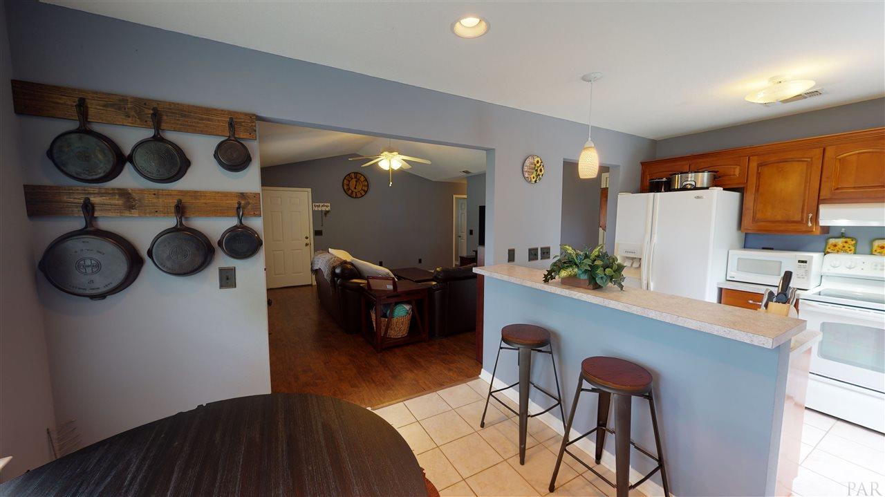 5439 Cox Road Milton, FL 32583 - Photo 8 of 23 Gallery Image 8