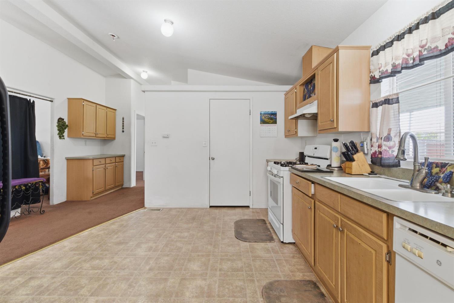 3955 Coffee Road, Unit 92 Modesto, CA 95355 - Photo 16 of 34