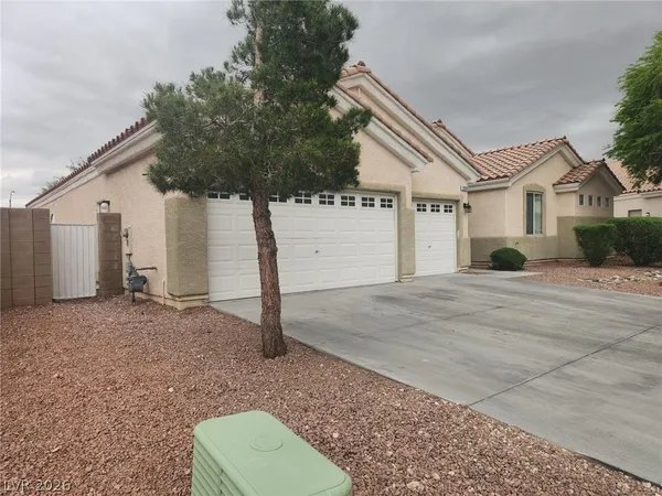 $3,595 | 9664 Tapestry Pine Street, Las Vegas, NV 89178