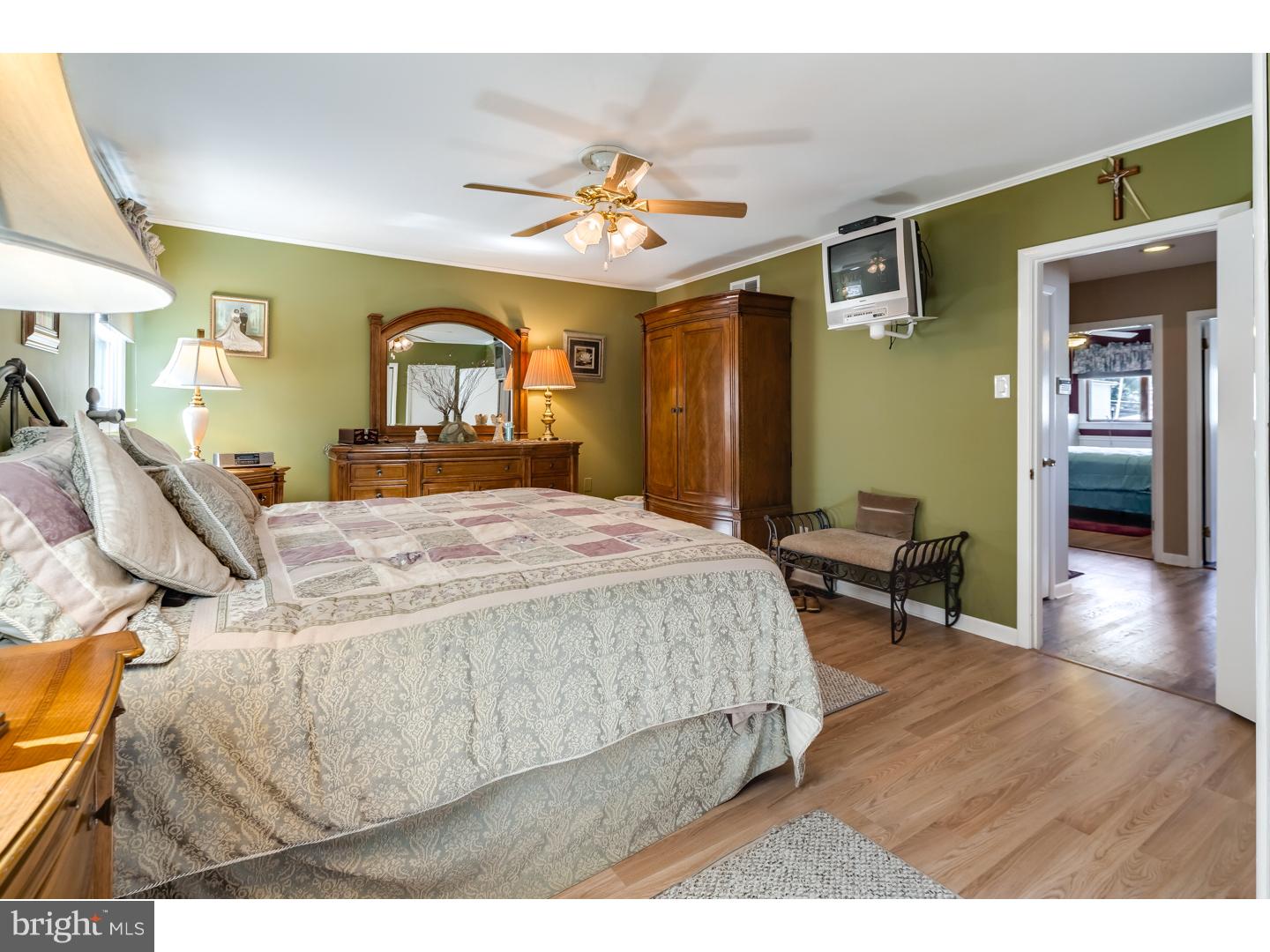 1614 Colima Road Philadelphia, PA 19115 - Photo 17 of 24 Gallery Image 17