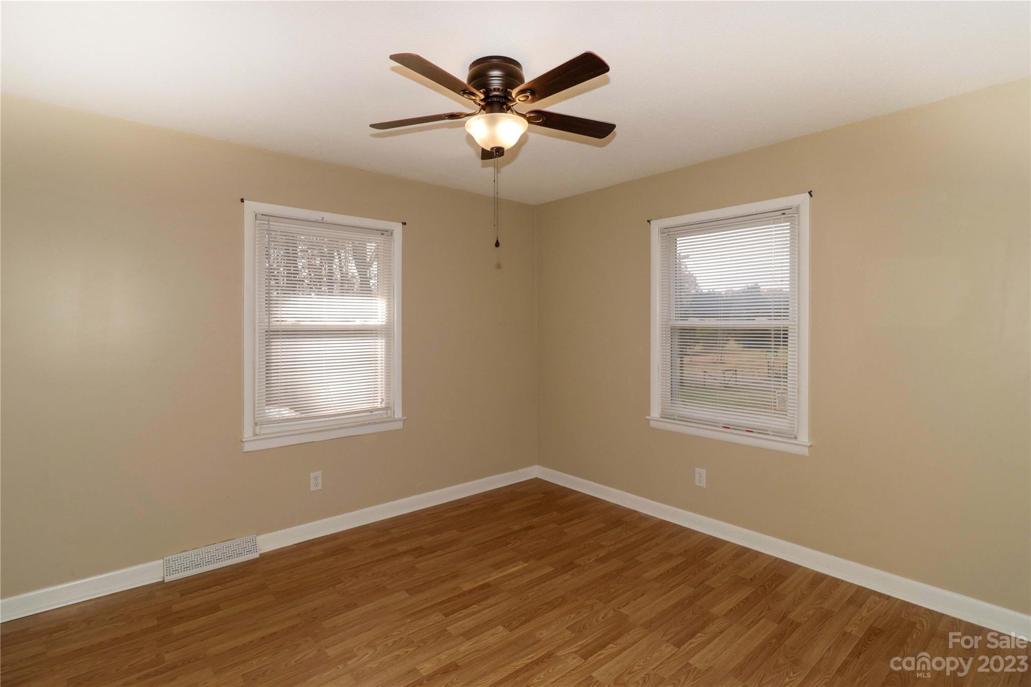 156 Clements Road Statesville, NC 28677 - Photo 17 of 41 Gallery Image 17