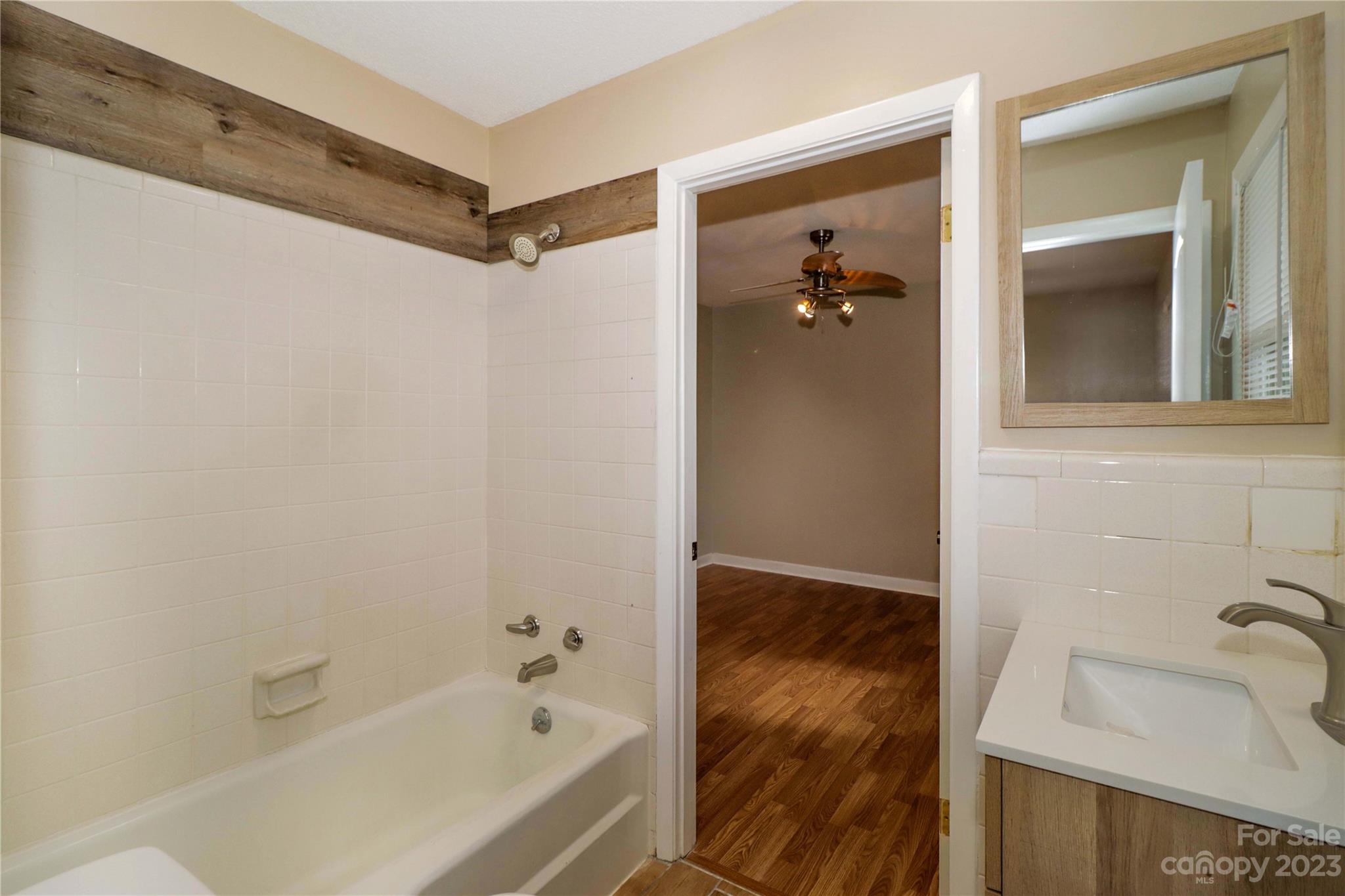 156 Clements Road Statesville, NC 28677 - Photo 22 of 41 Gallery Image 22