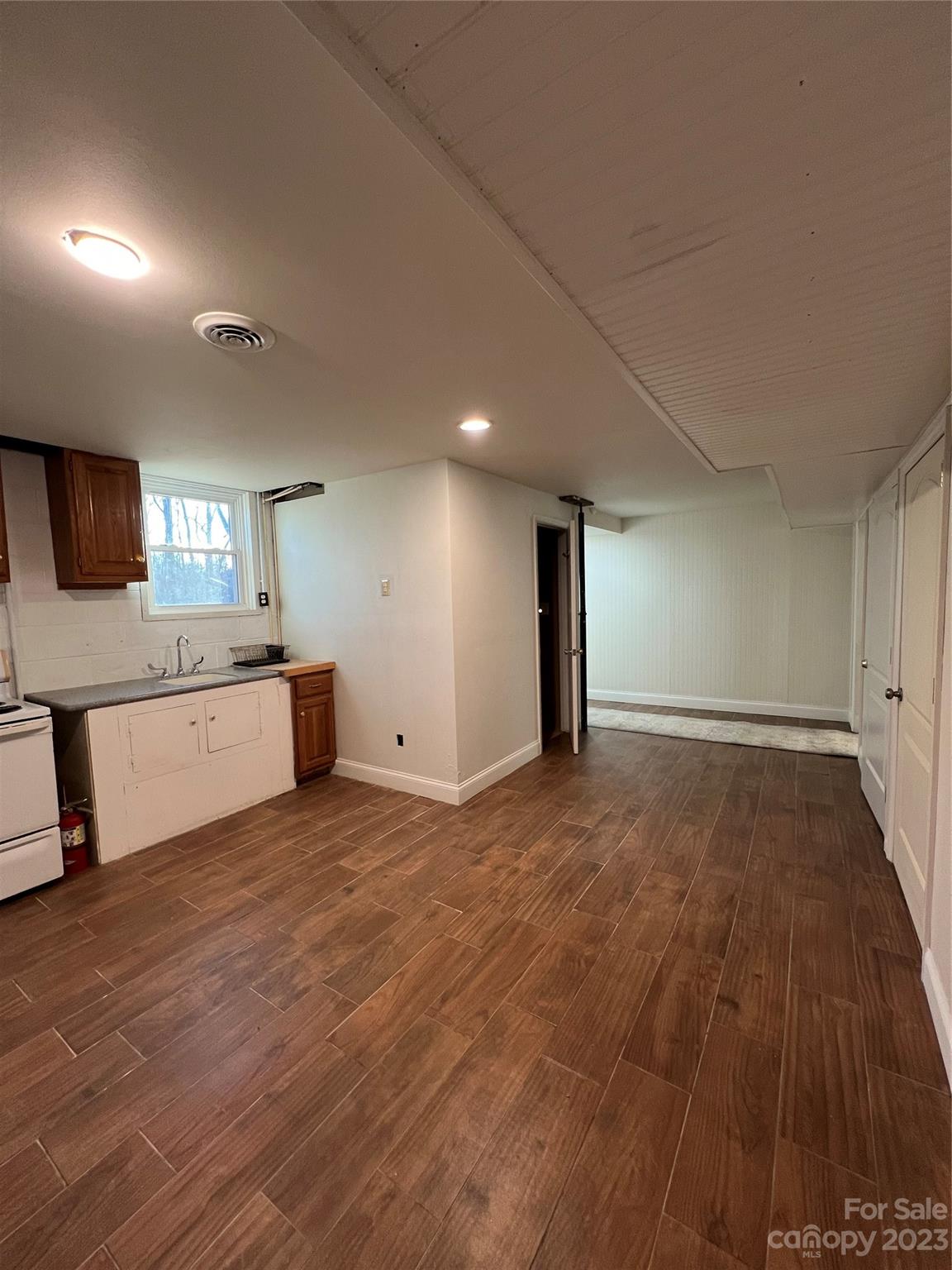 156 Clements Road Statesville, NC 28677 - Photo 32 of 41 Gallery Image 32