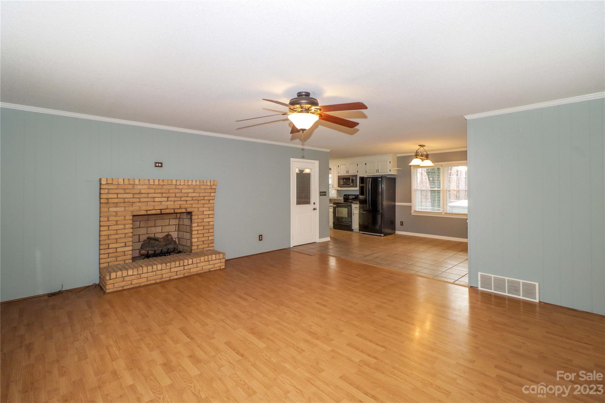 156 Clements Road Statesville, NC 28677 - Photo 6 of 41 Gallery Image 6