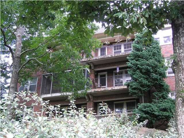 190 North Crest Road, Unit 304 Chattanooga, TN 37404 - Photo 1 of 9 Primary Photo