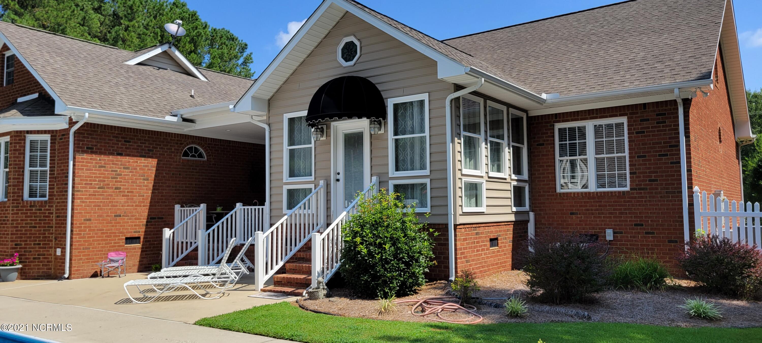 2175 Robersonville Road Washington, NC 27889 - Photo 56 of 111 All season room