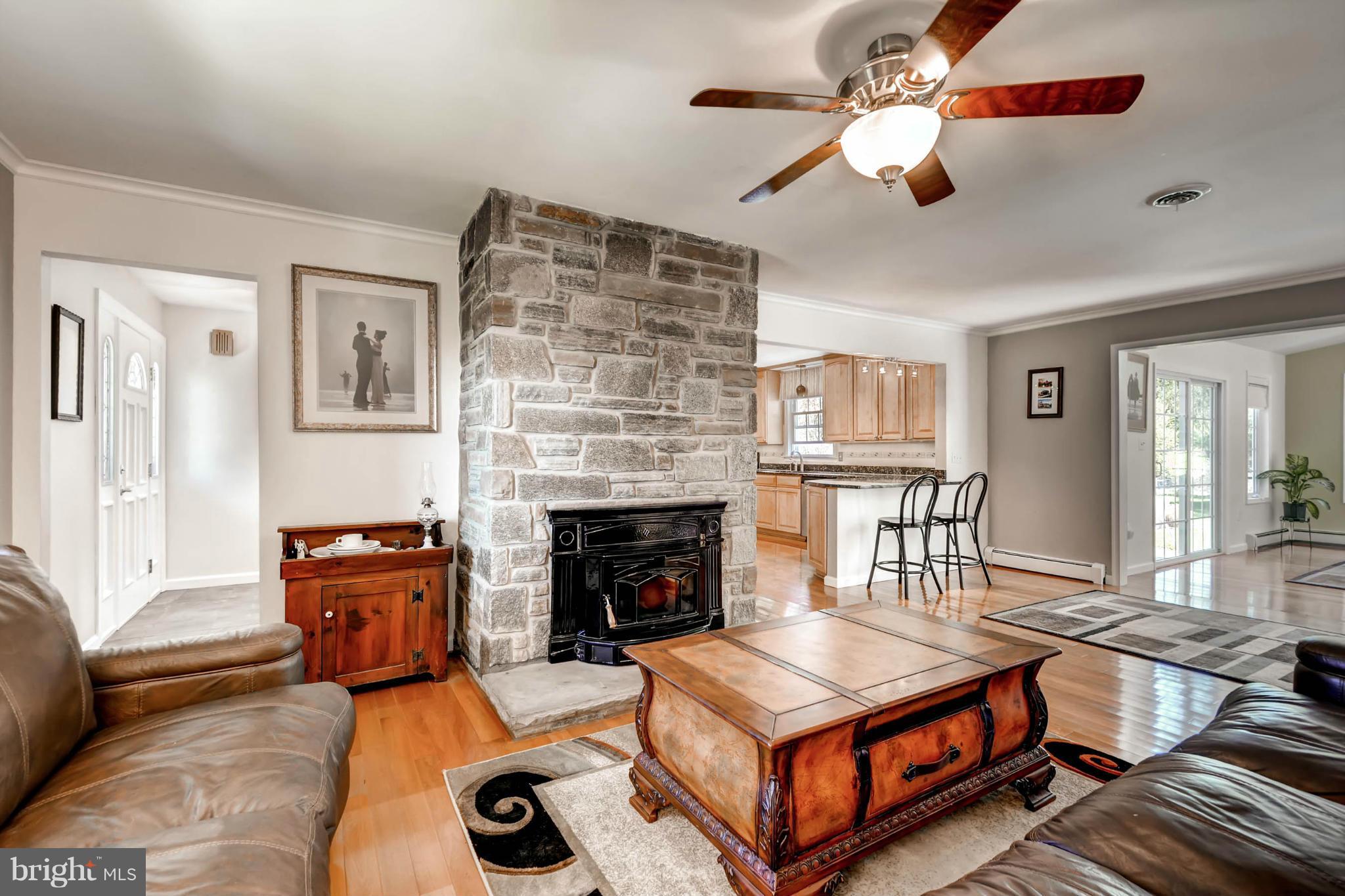 3849 Bay Road Street, MD 21154 - Photo 12 of 30 Family Room