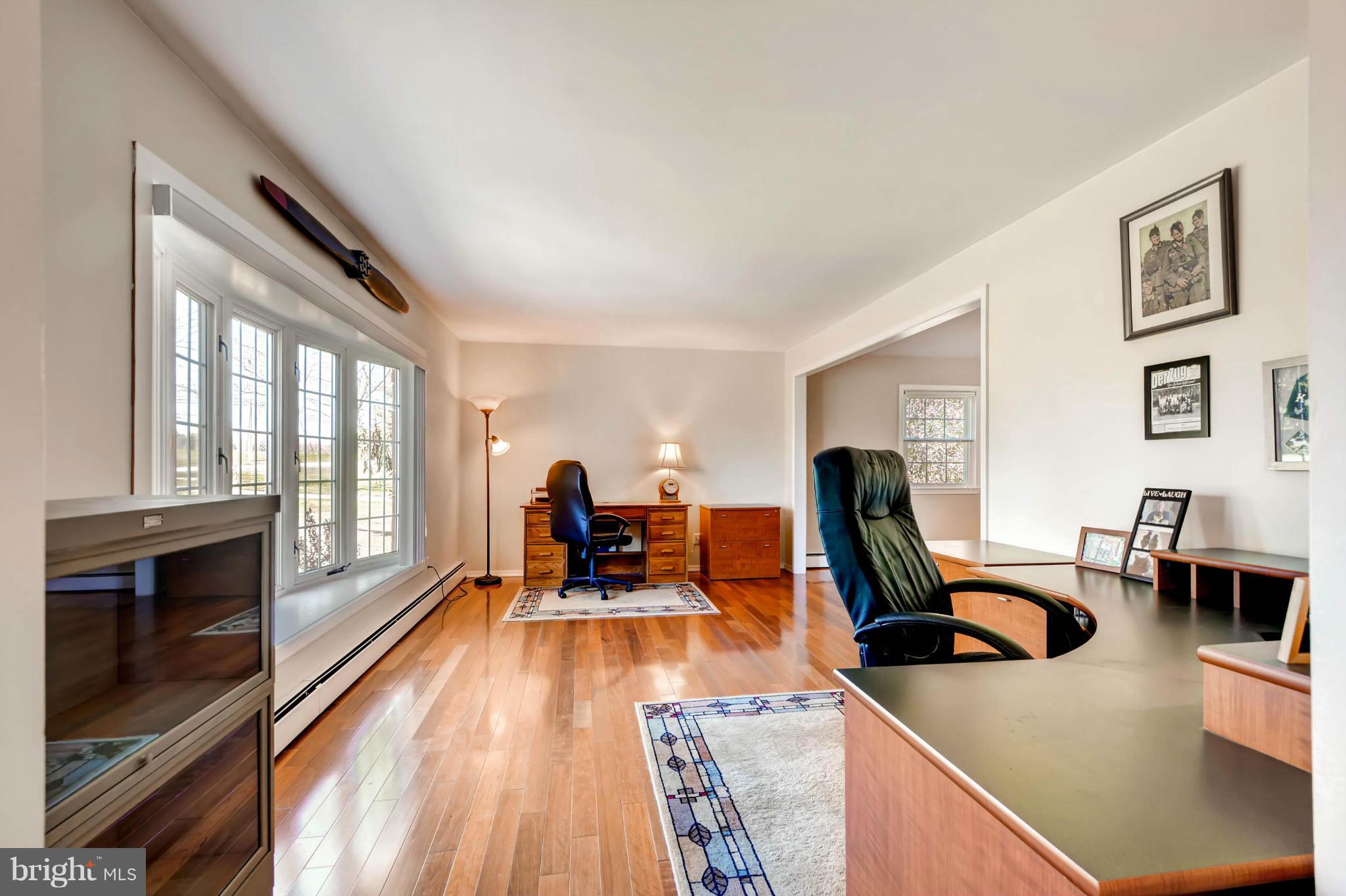 3849 Bay Road Street, MD 21154 - Photo 4 of 30 Living Room